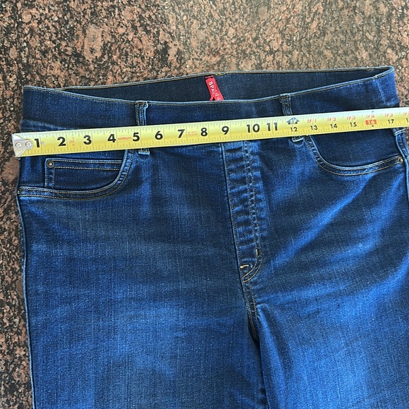 Spanx Stretch Pull On Classic Blue Women's Jeans Sz XL 14 - Picture 3 of 6